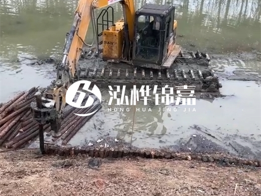 河道木材松木樁怎么選？河道工程用什么規(guī)格松木樁？